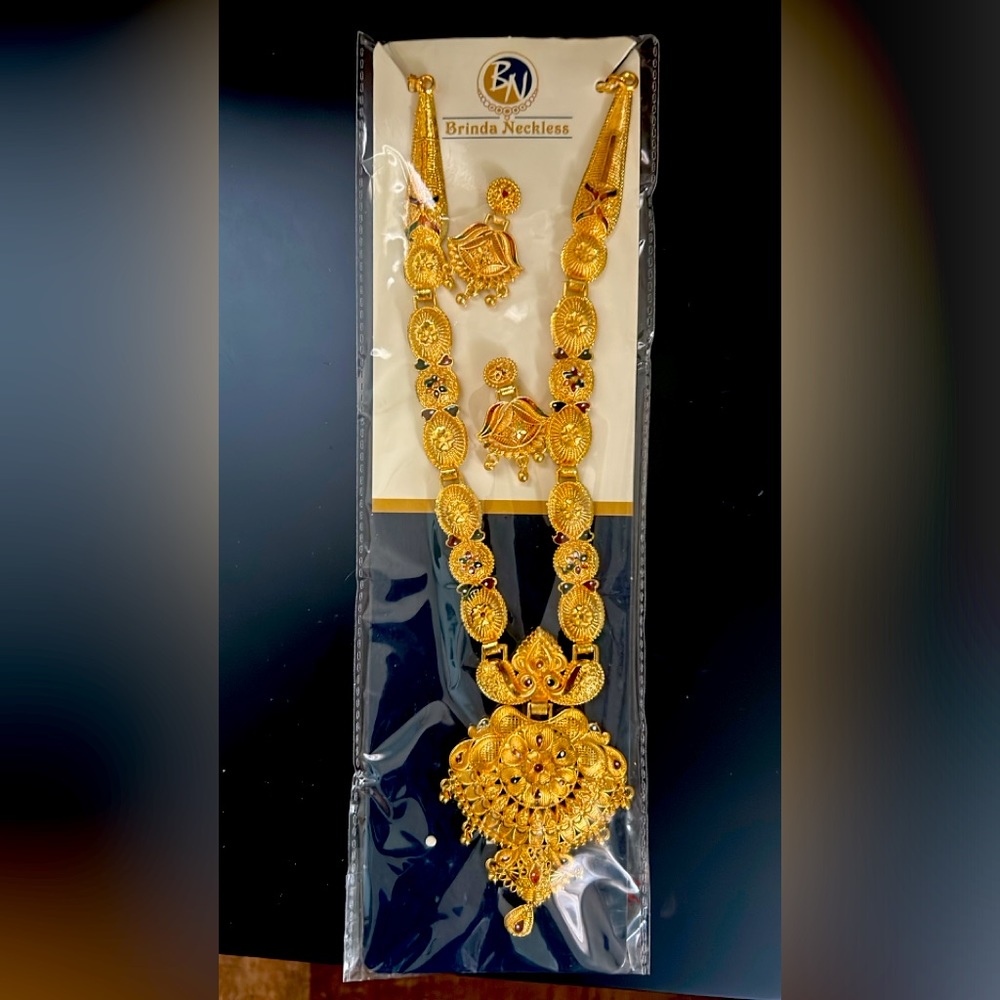 Jewelry set, Indian style.